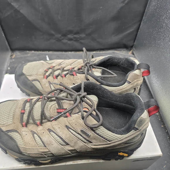 Merrell Black and Tan Outdoor Shoes